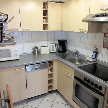 Private Apartment Near Fair Ground Ганновер Экстерьер фото