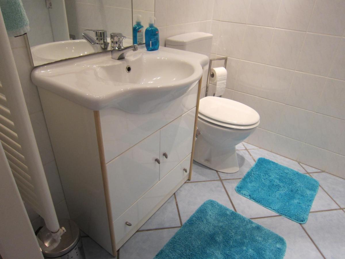 Private Apartment Near Fair Ground Ганновер Экстерьер фото